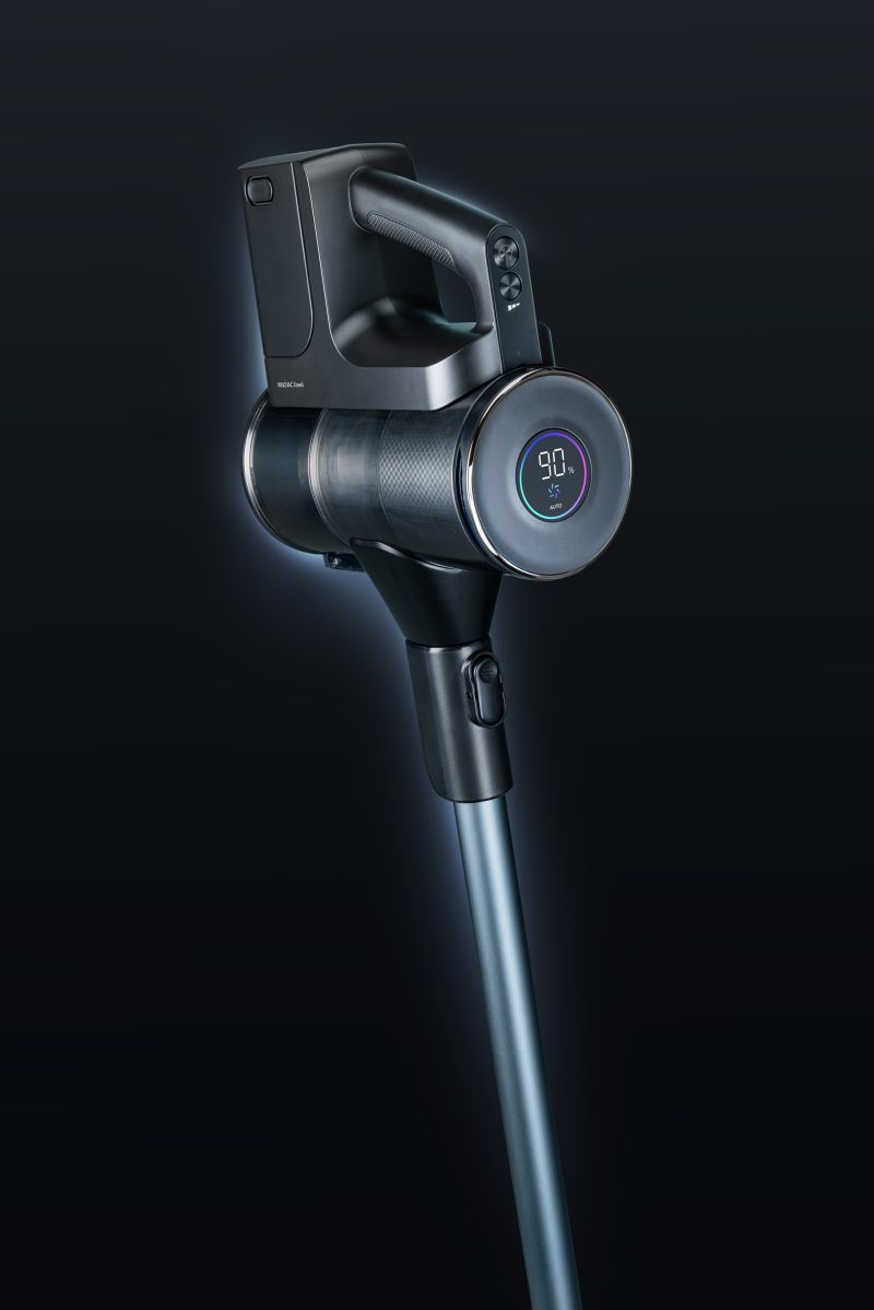 Innovac-Xceed_HS2-XSB_Angle_Package_Front